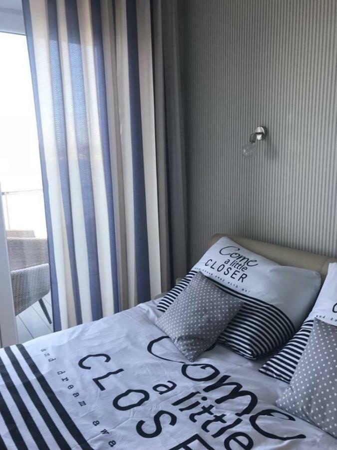 Ferienwohnung Apartament Z Widokiem Na Jezioro Rydzewen Exterior foto
